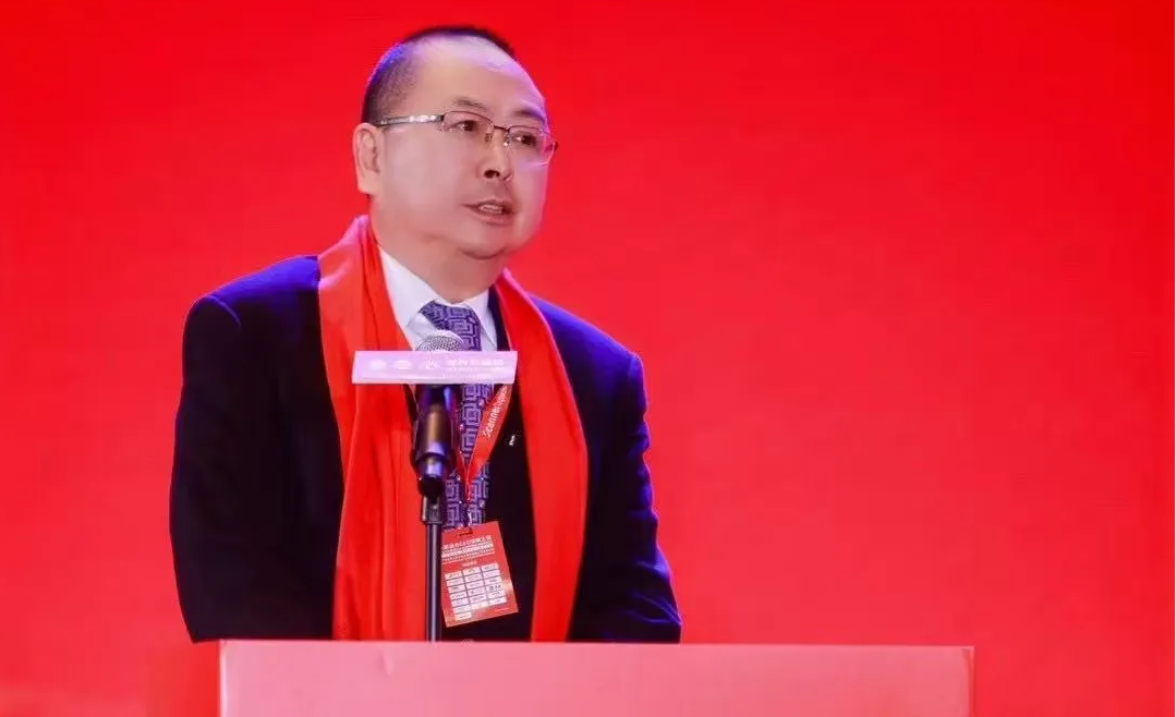 20250107 黃董 商業向善，堅持做正確的事.png